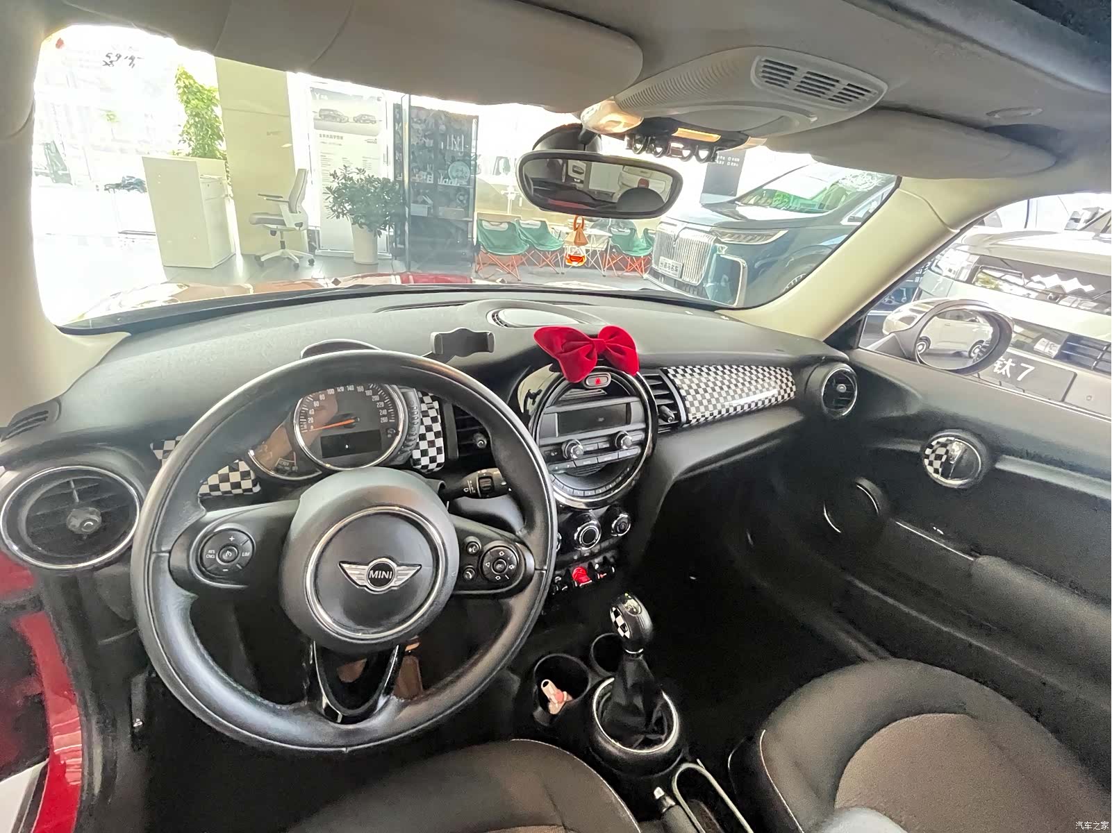 Mini ONE, 2016 11