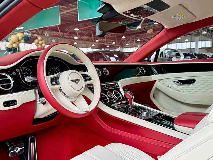 Bentley ou lu cha dian hun dong 2025 GT ji zhi ban