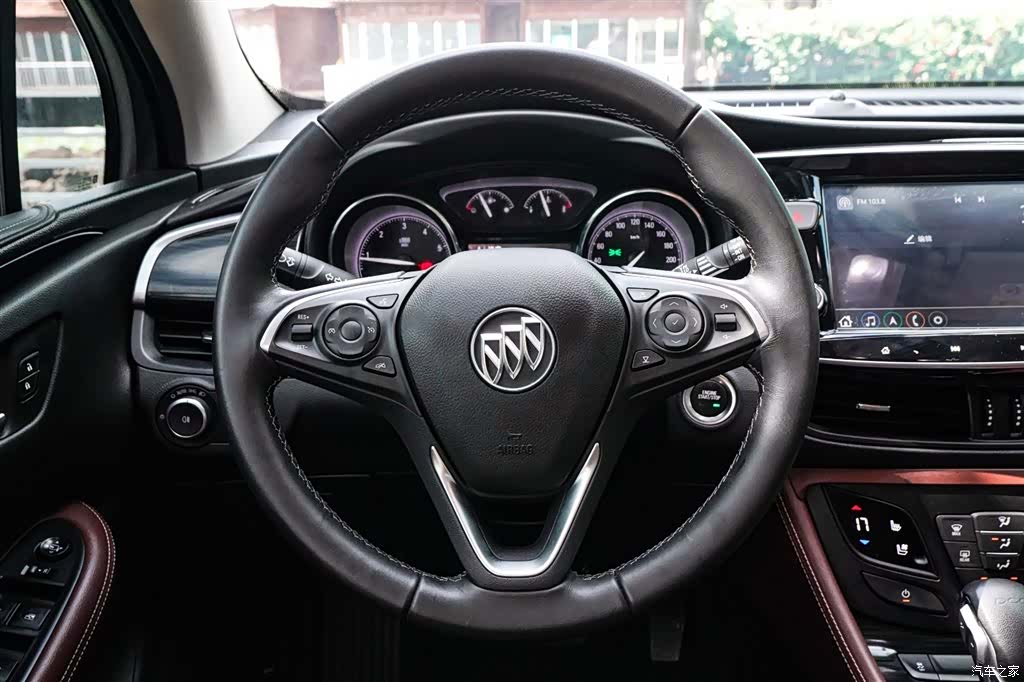 Buick Envision Plus, 2022 10