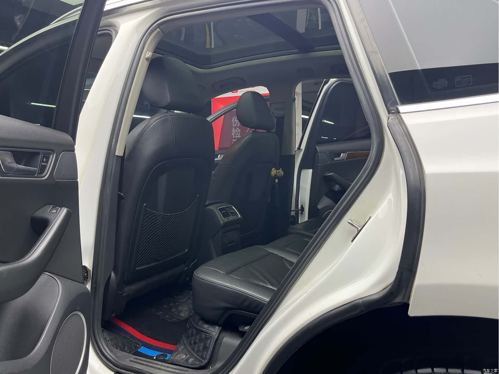 Audi Q5, 2010 15