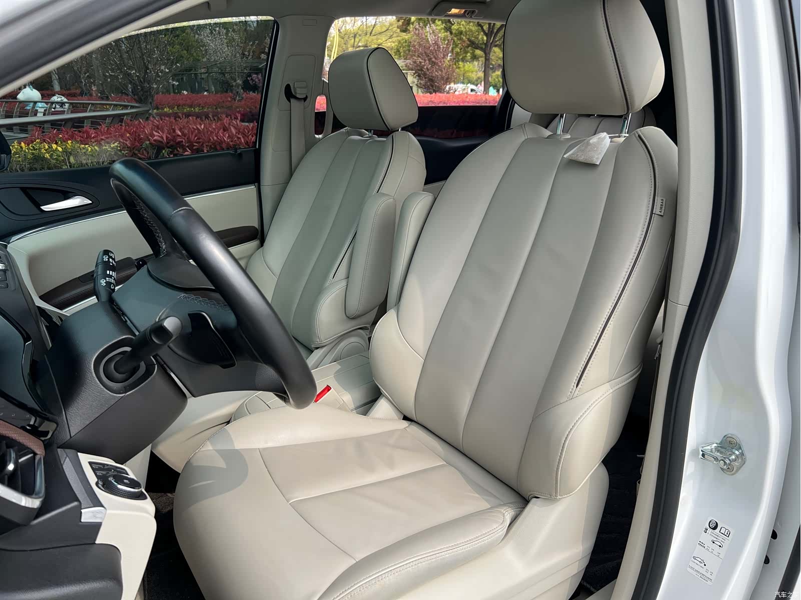 Buick GL8, 2020 24