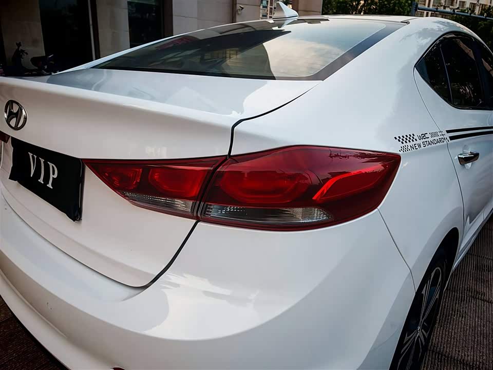 Hyundai Lead