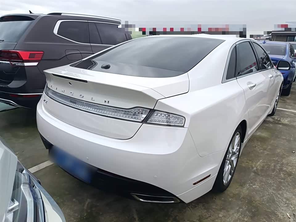 Lincoln MKZ
