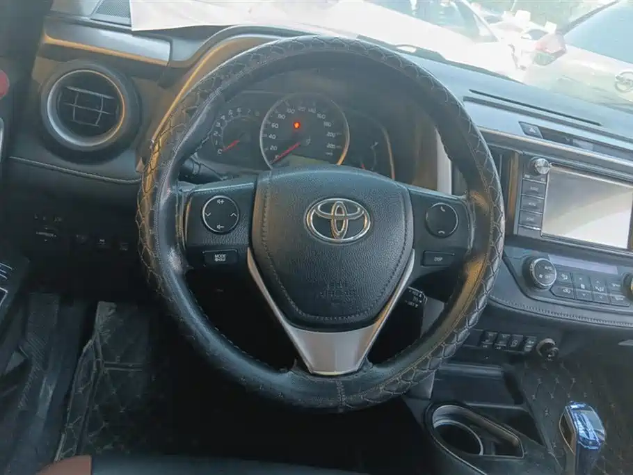 Toyota RAV4 Rongfang