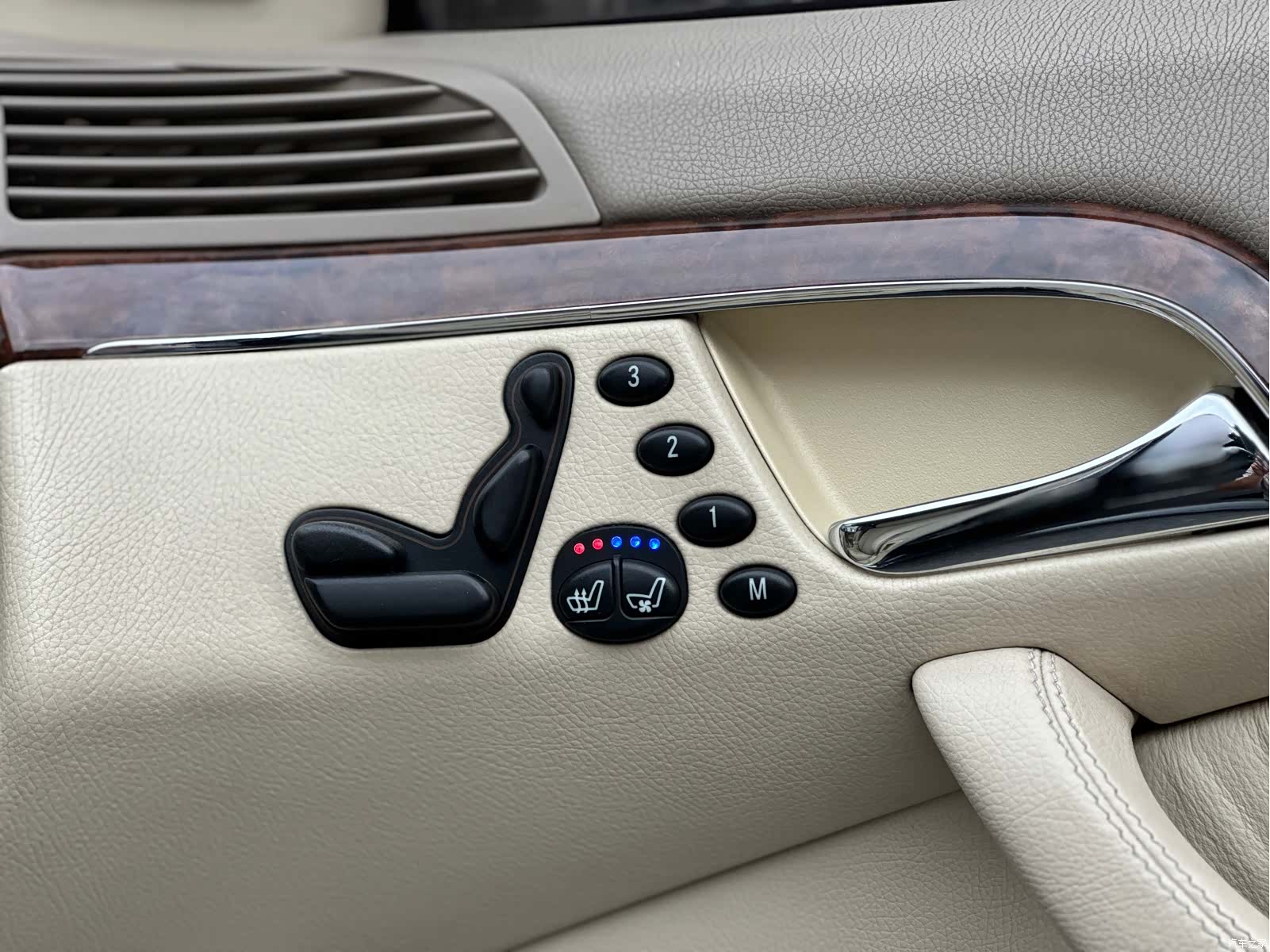 Mercedes-Benz S-Class, 2005 12