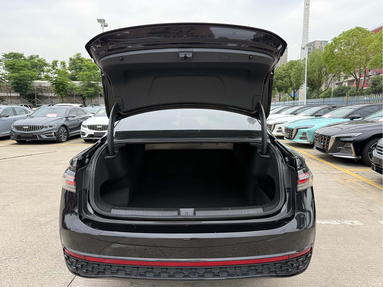 Volkswagen Passat, 2025 8