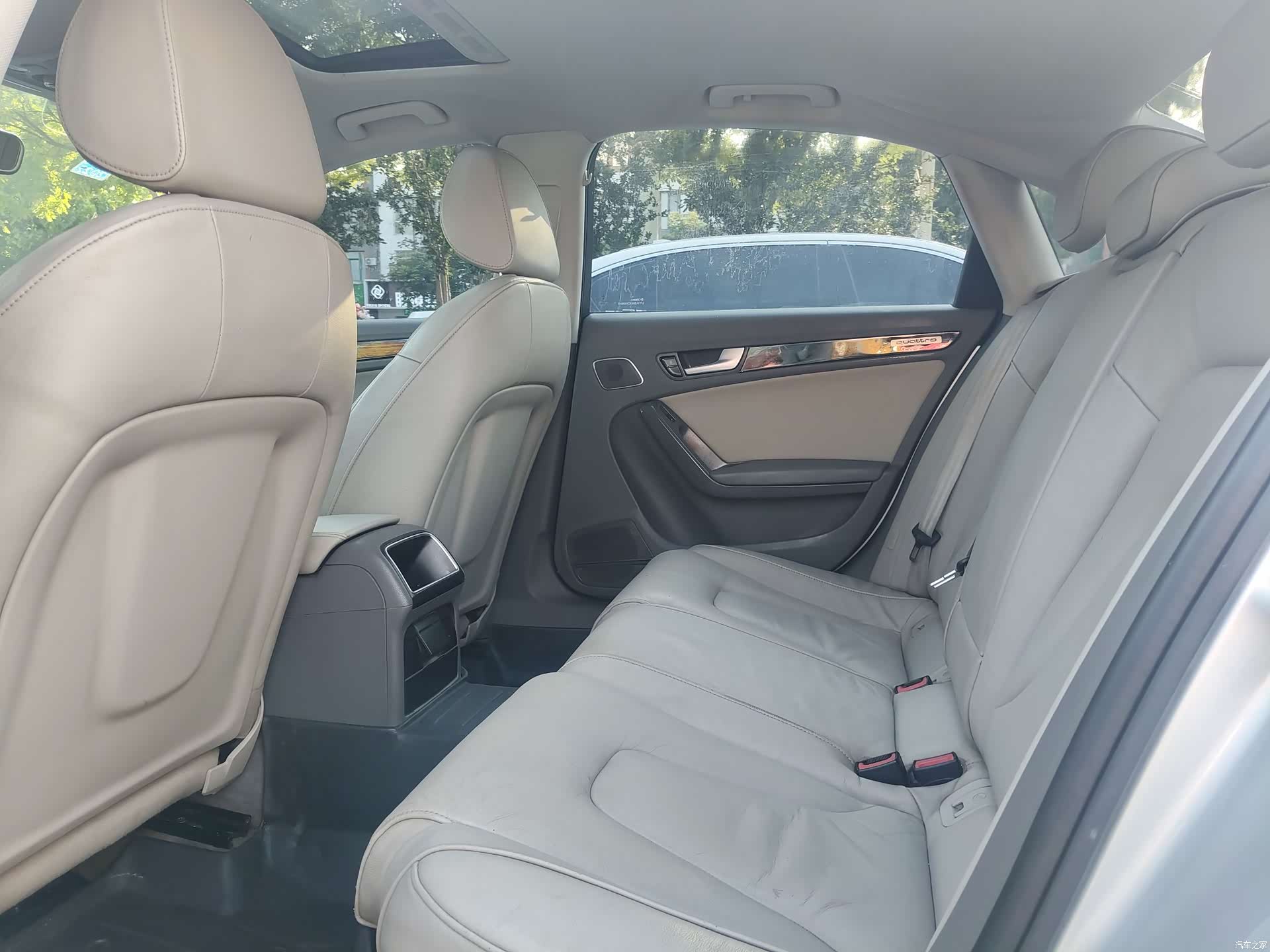 Audi A4L, 2012 9