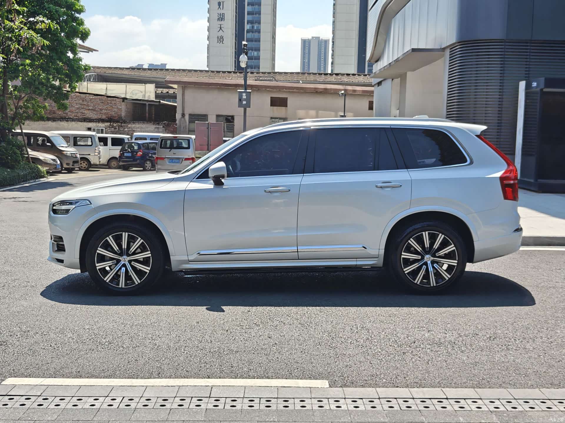 Volvo XC90, 2023 25