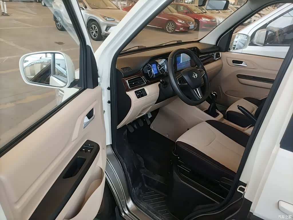 Changan V5, 2024 16