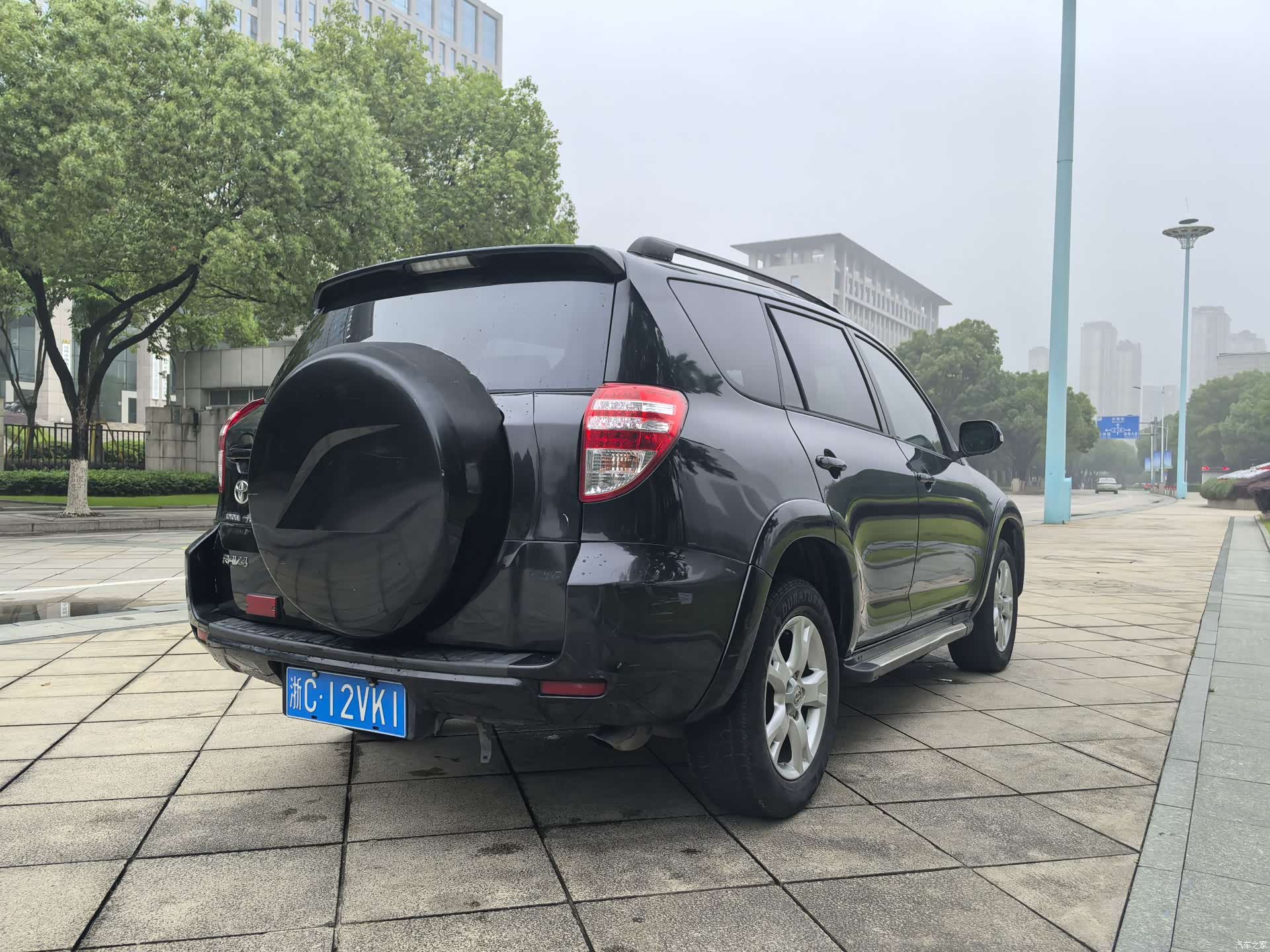 Toyota RAV4, 2013 16