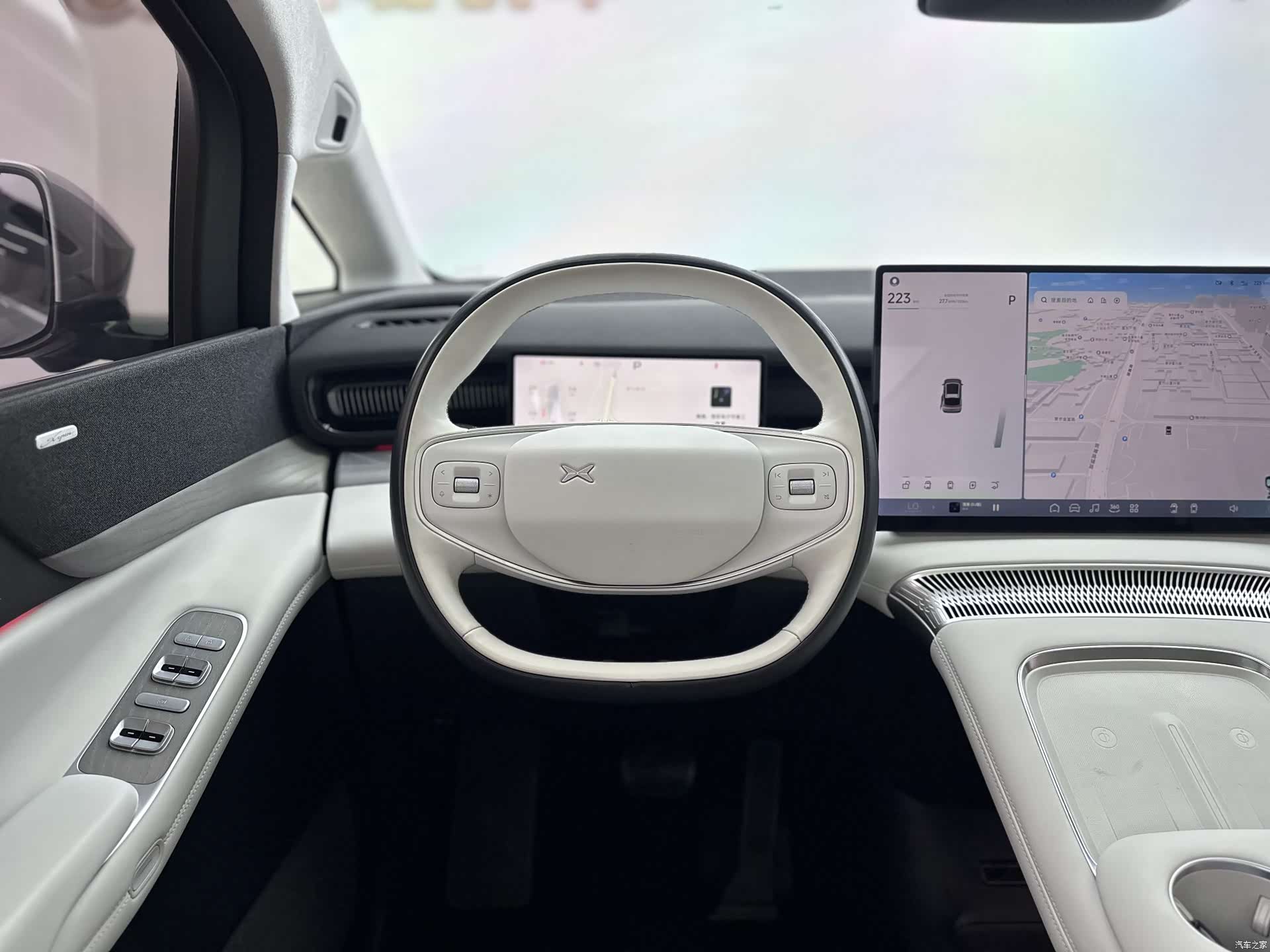 Xpeng X9, 2025 10