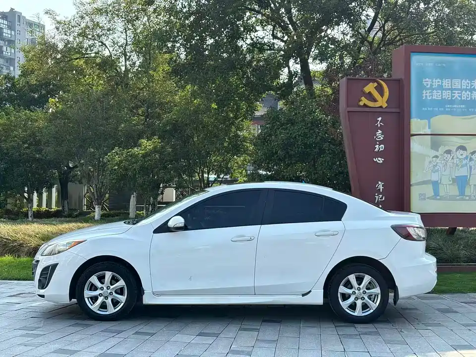 Mazda 3 star Cheng