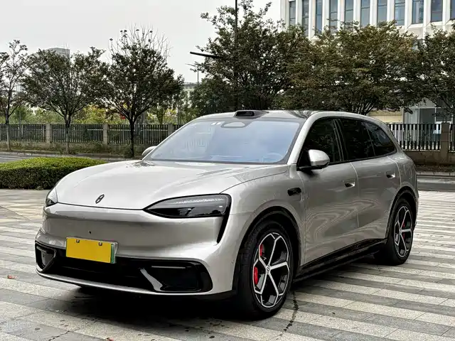 AITO M6 2026 — купить из Китая под заказ