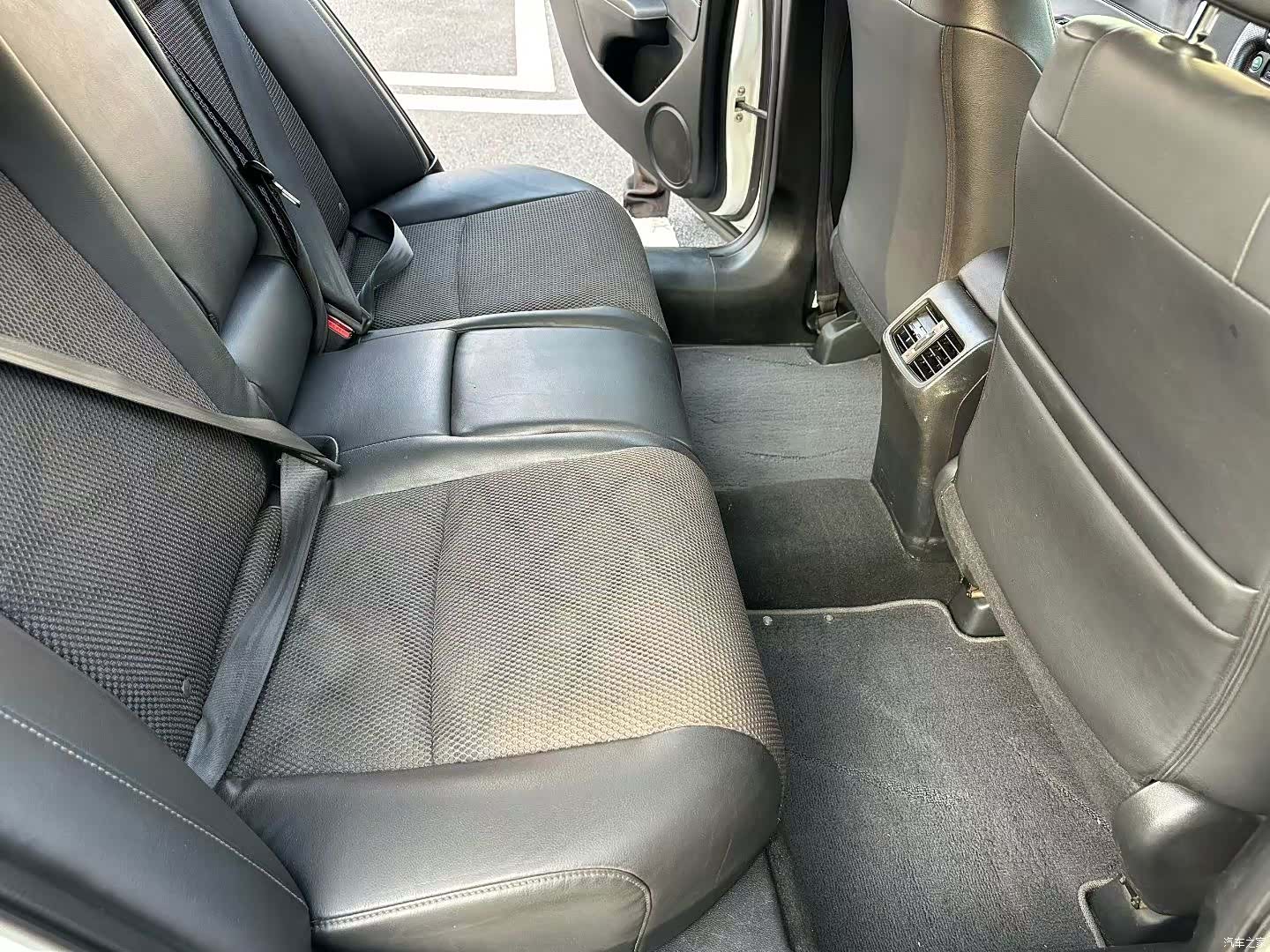 Honda Jade, 2014 8
