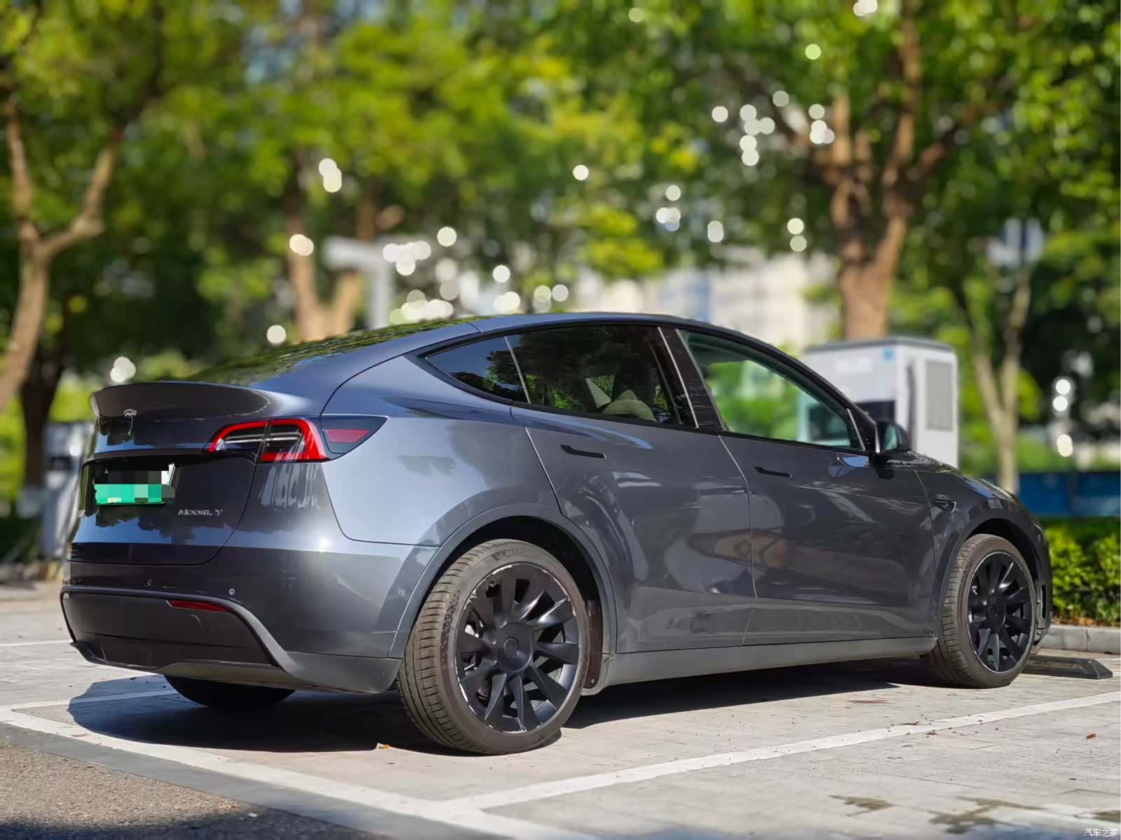 Tesla Model Y, 2022 6
