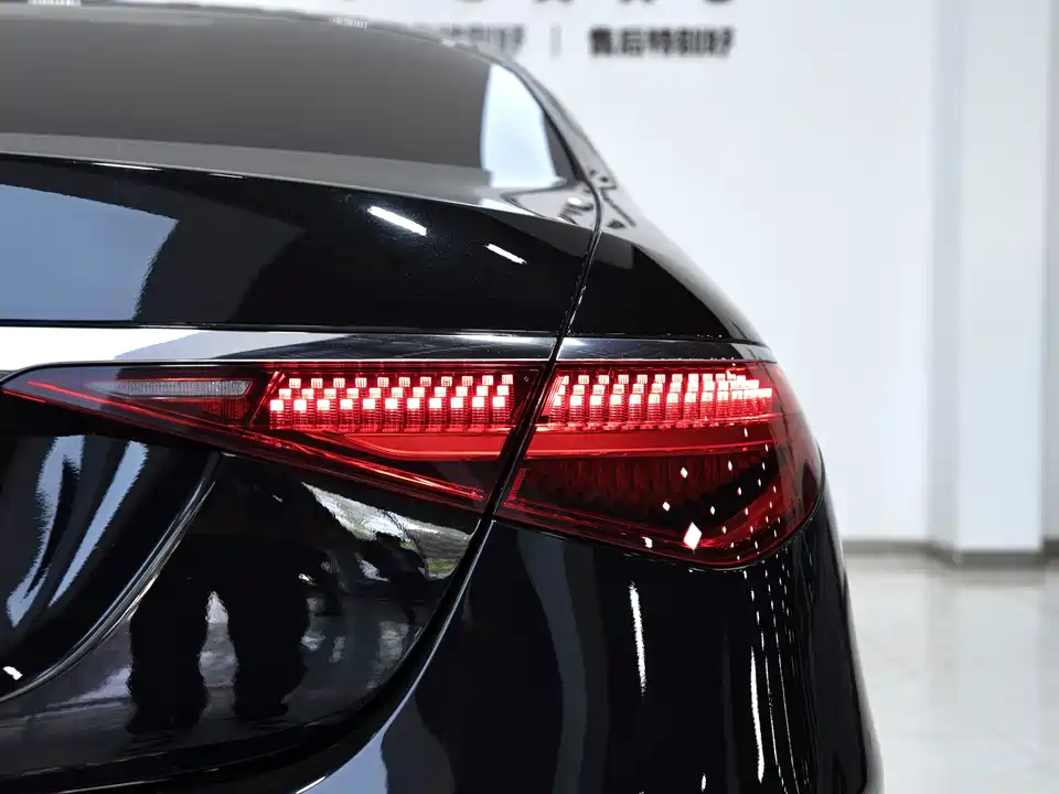 Mercedes-Benz S-class Mercedes-Benz S-class