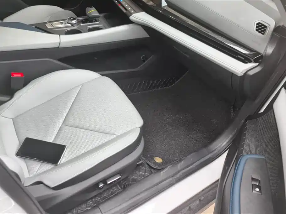 Changan UNI-V Smart iDD