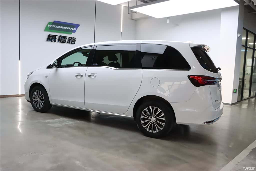 Buick GL8, 2023 6