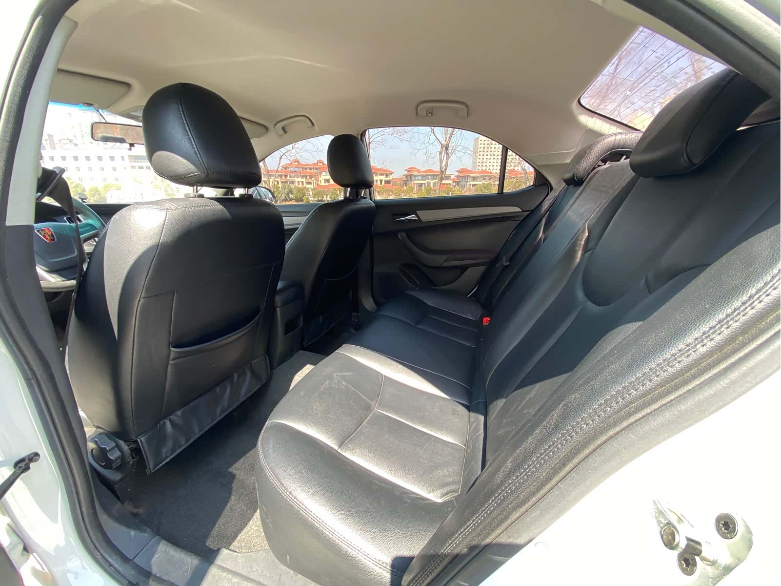 Roewe 360, 2017 11