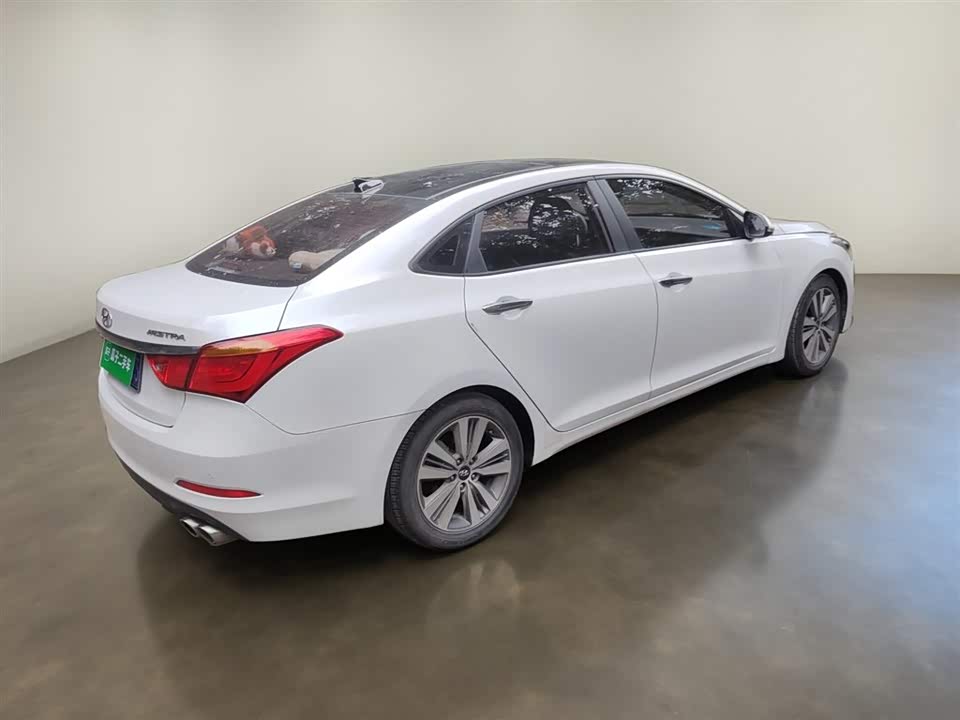 Hyundai Name picture