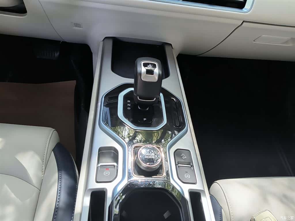 Geely Icon, 2023 14