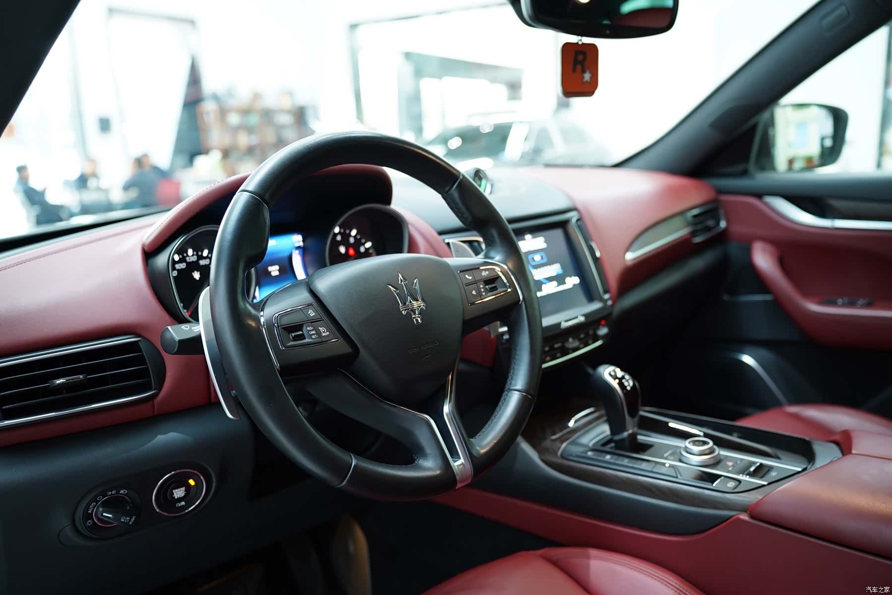 Maserati Levante, 2017 6