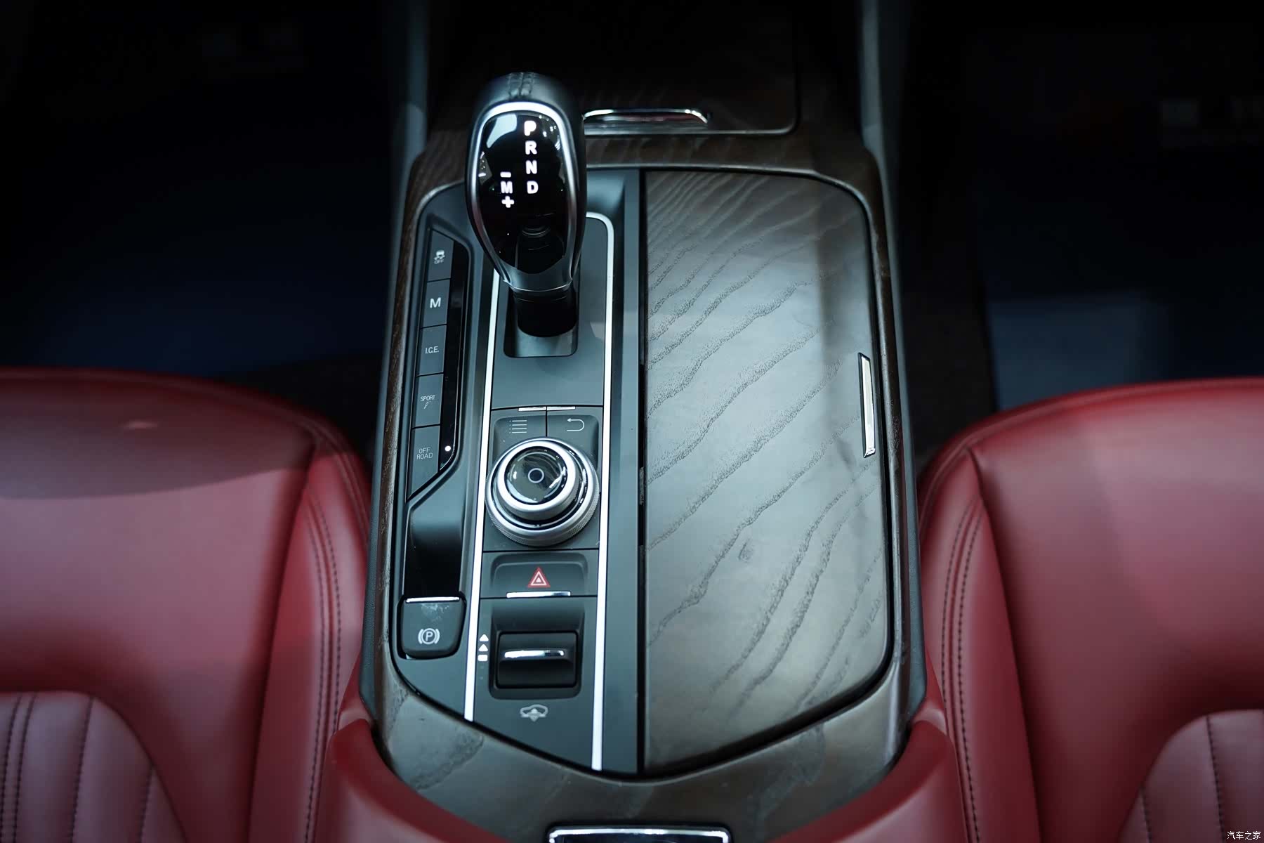 Maserati Levante, 2017 10