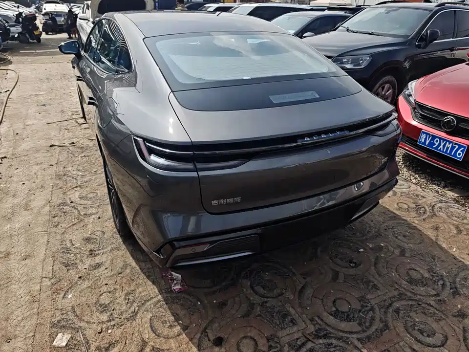 Geely Galaxy Galaxy E8