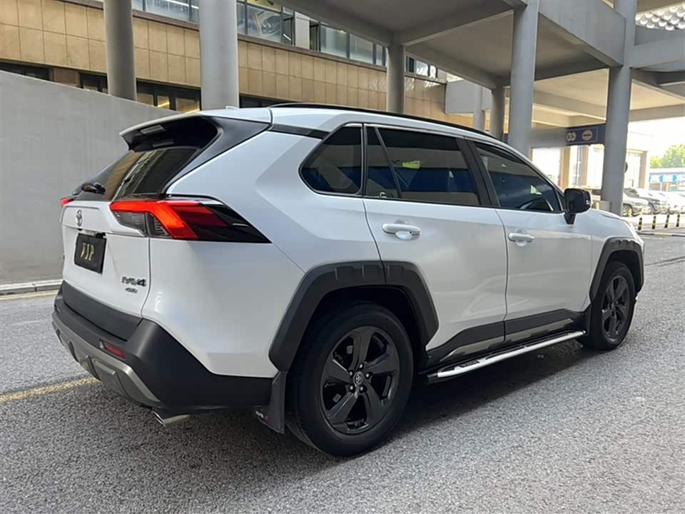 Toyota RAV4 Rongfang Toyota RAV4 Rongfang