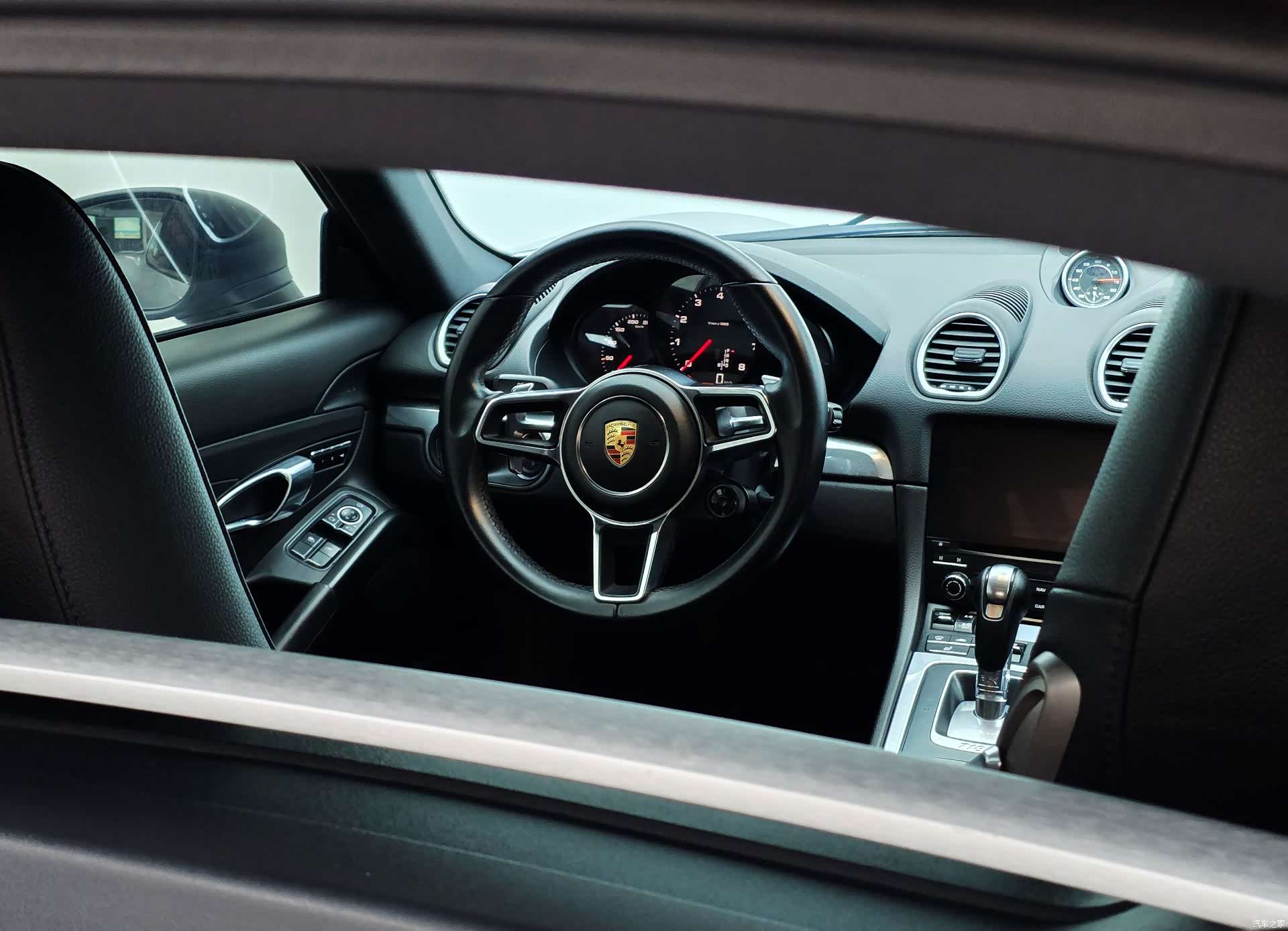 Porsche Cayman, 2017 13