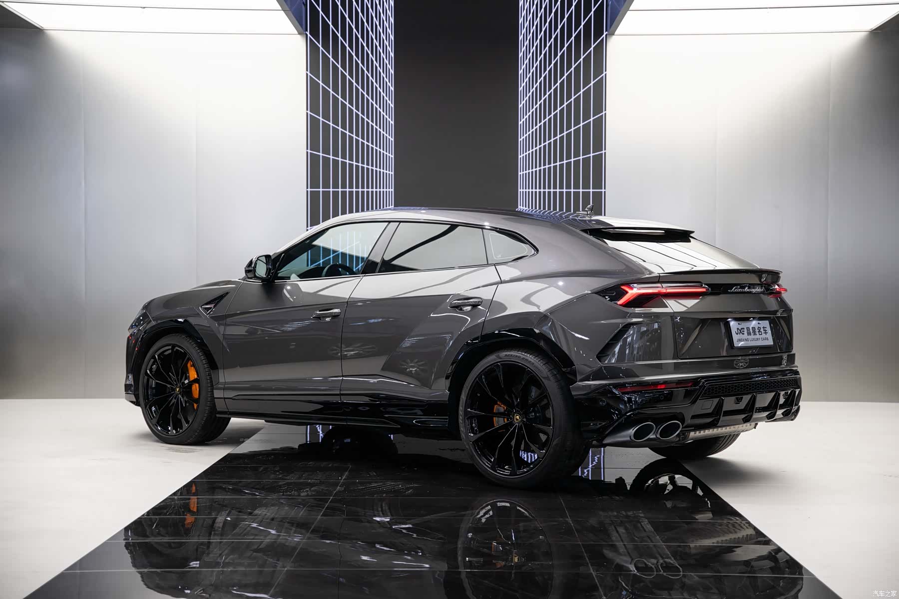 Lamborghini Urus, 2022 12
