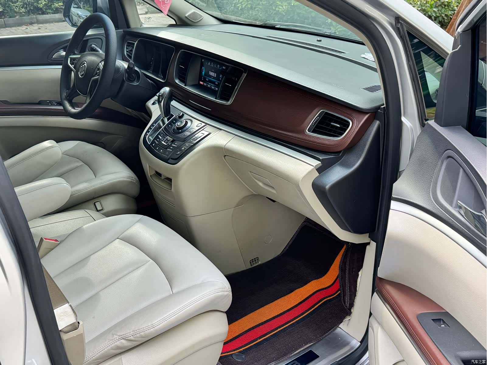 Buick GL8, 2018 11
