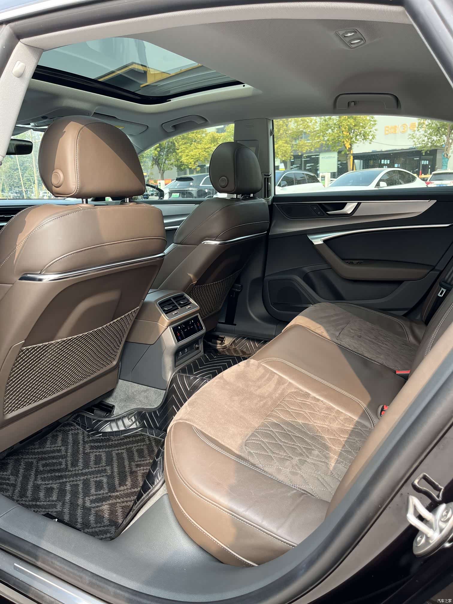 Audi A7L, 2024 3