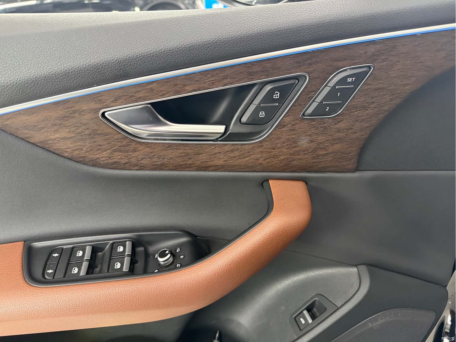 Audi Q7, 2020 все фото