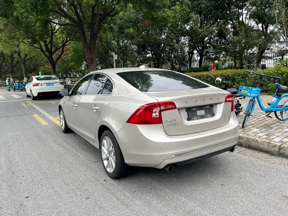 Volvo S60