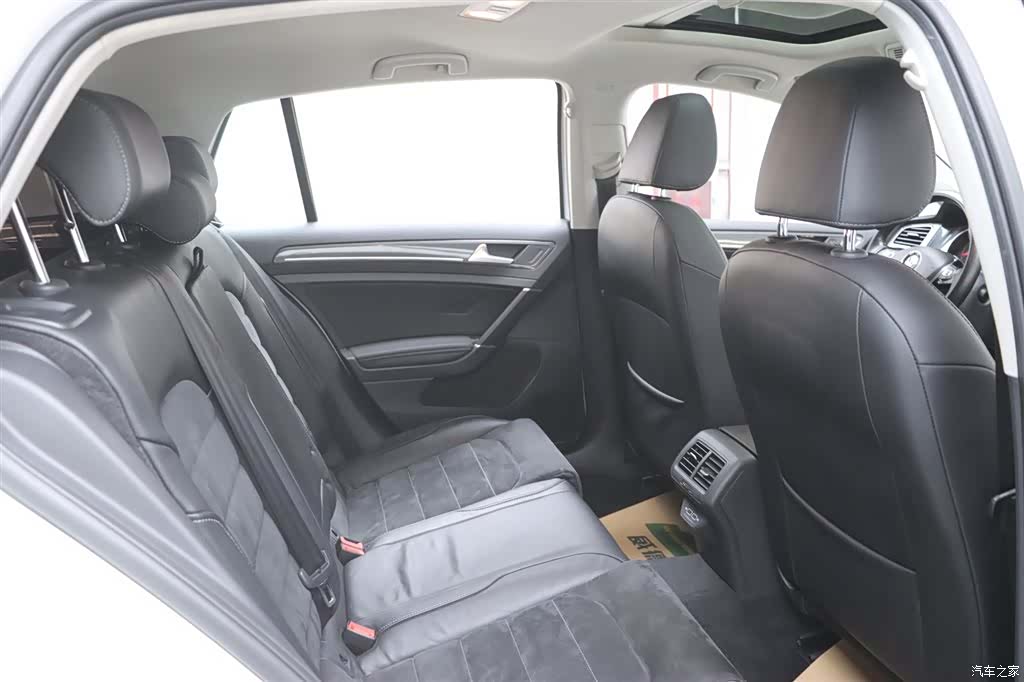 Volkswagen Golf, 2019 14