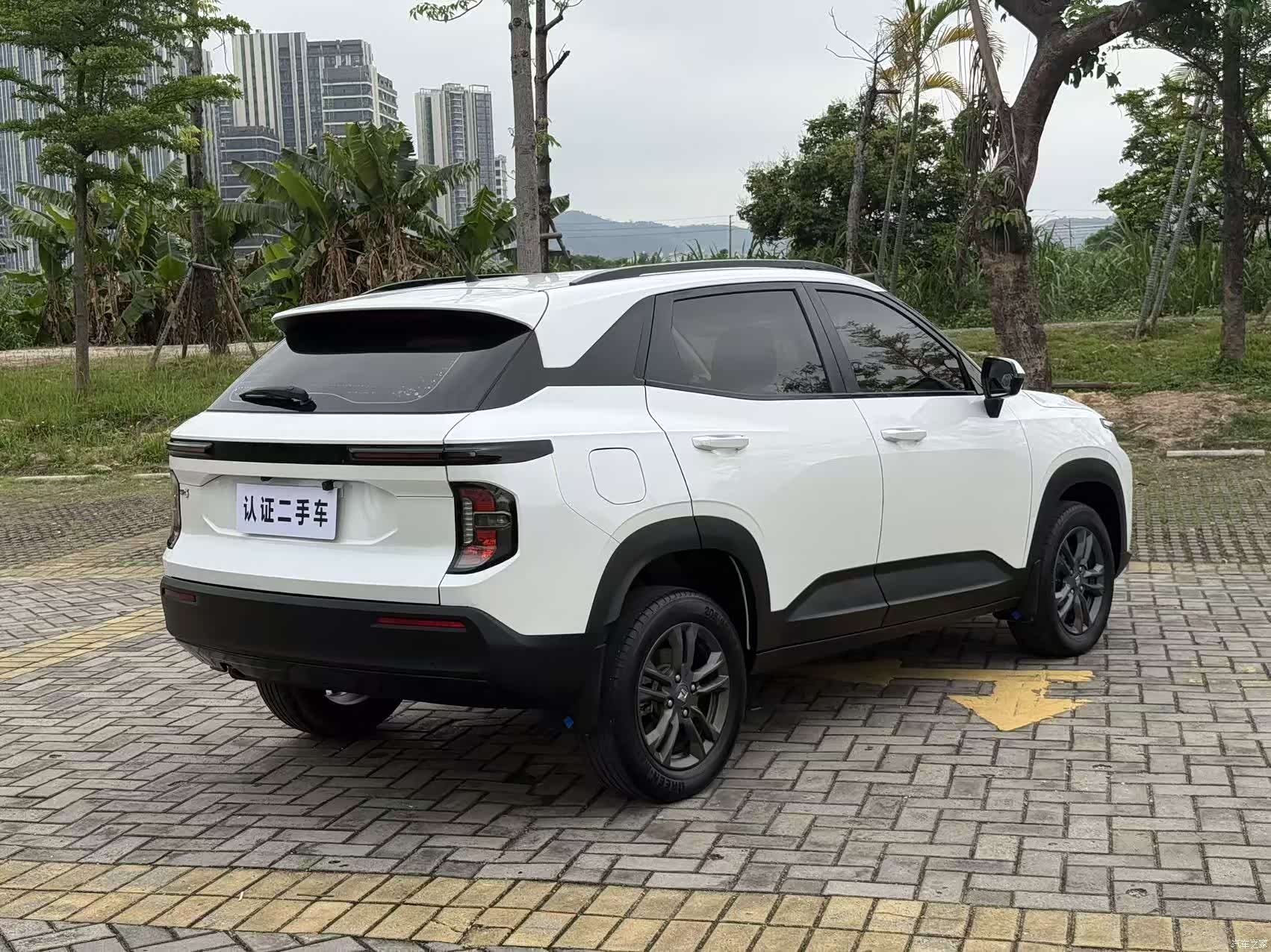Wuling RS-3, 2021 9