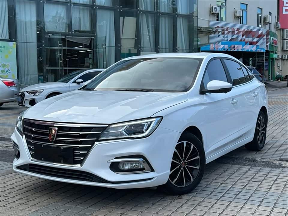 Roewe i5