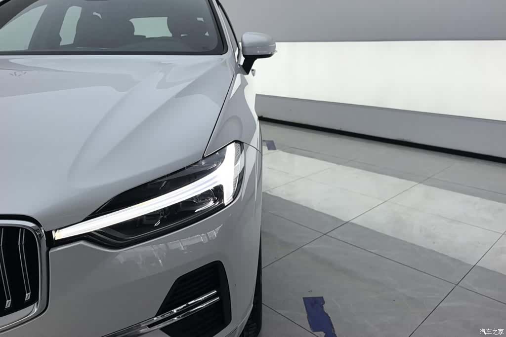 Volvo XC60, 2025 все фото