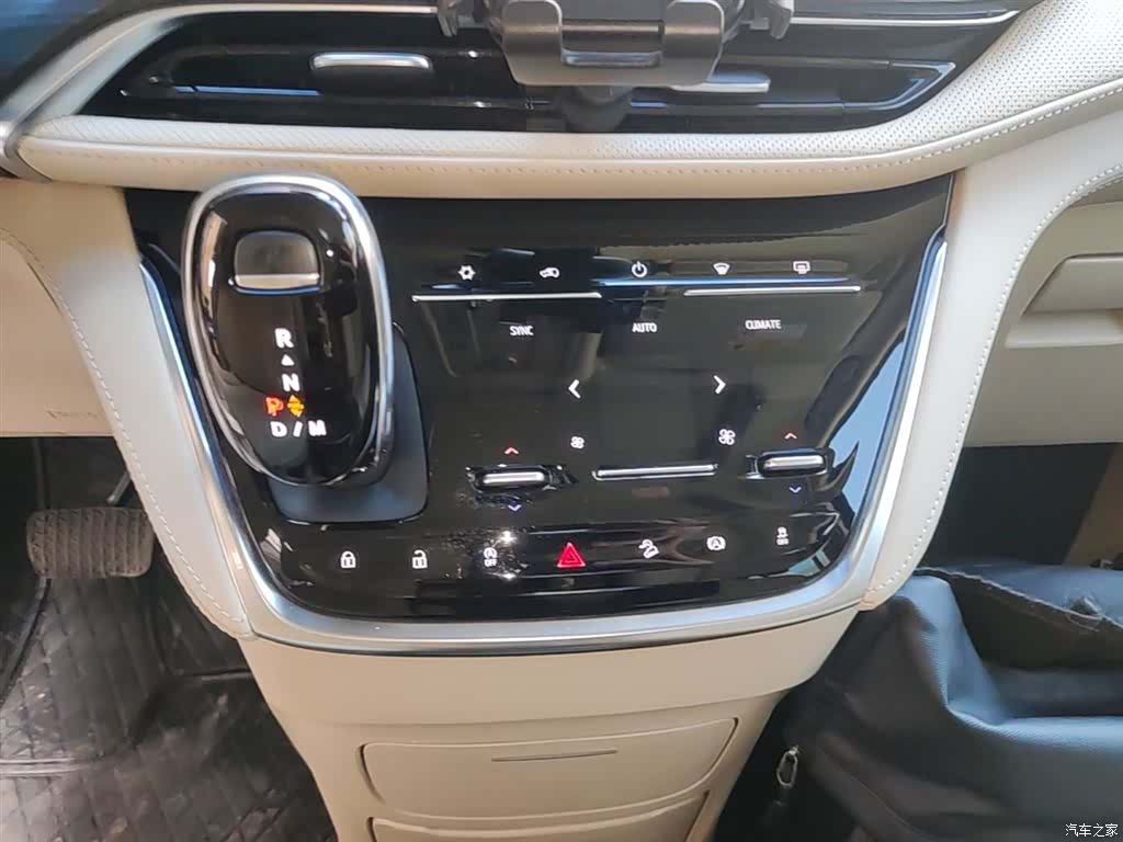 Buick GL8, 2023 14