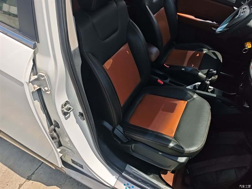 JAC S3, 2015 25