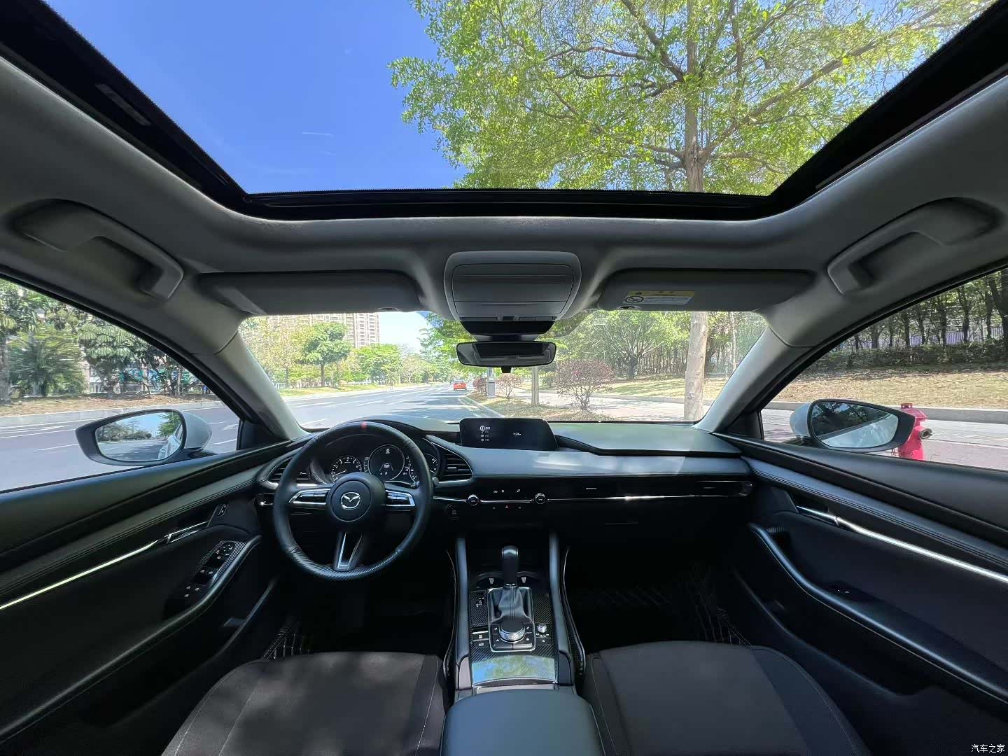 Mazda Mazda3, 2023 все фото