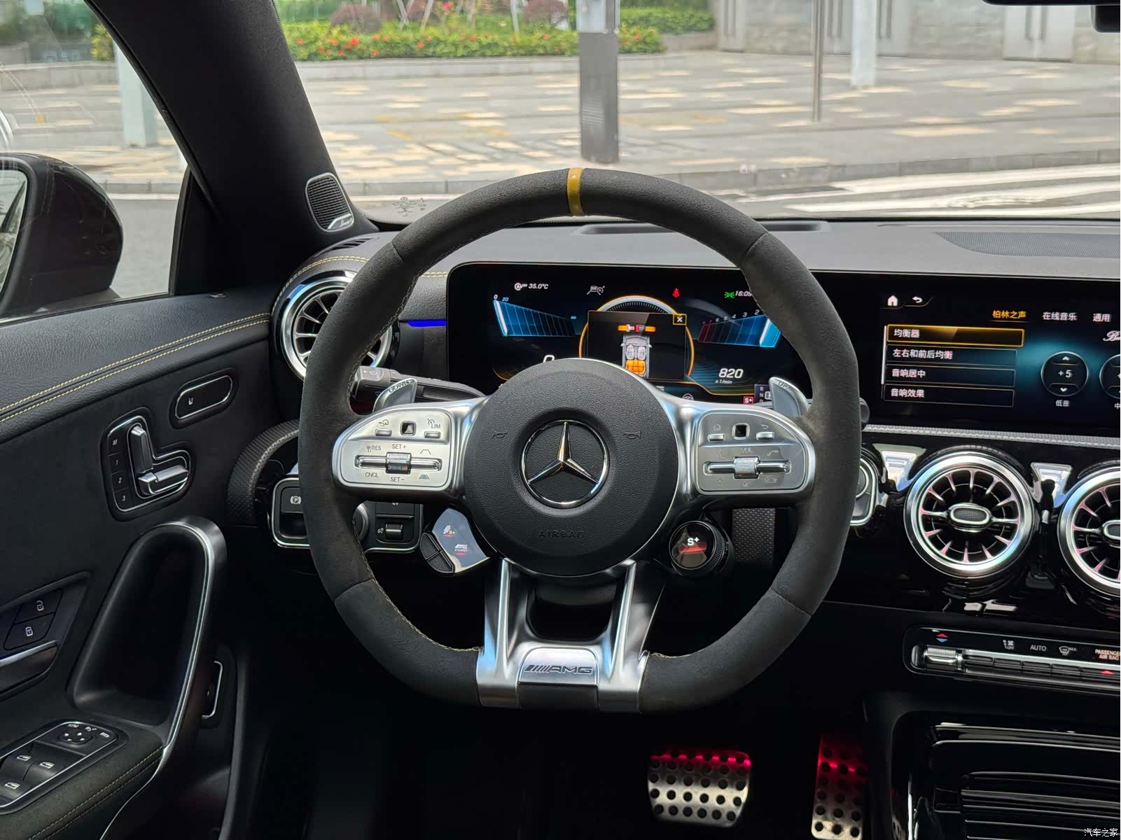 Mercedes-Benz CLA, 2022 11