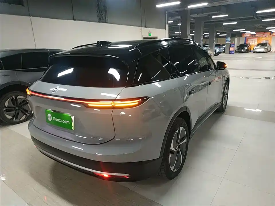 NIO ES6