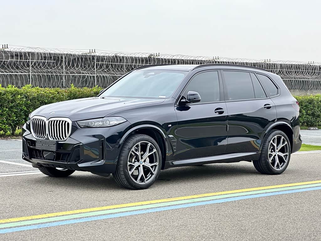 BMW X5 2025 xDrive 30Li Premium M Sport