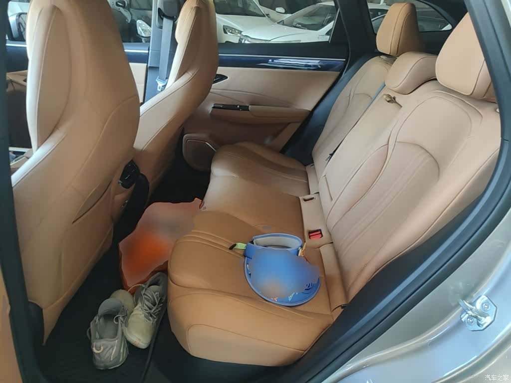 Geely Galaxy L7, 2025 17