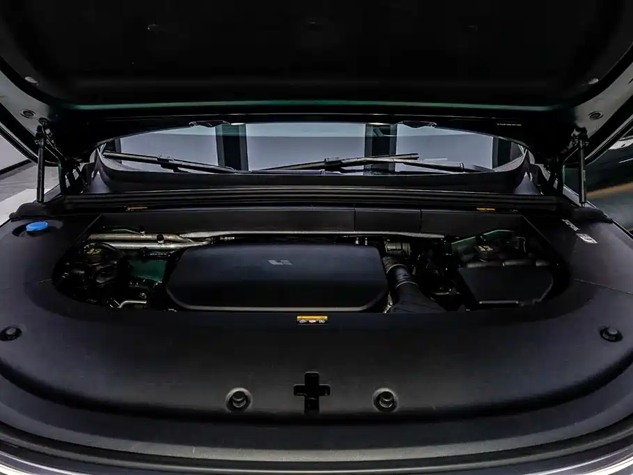 Li Auto Ideal L6