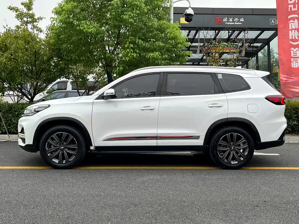 Chery Tiggo 8