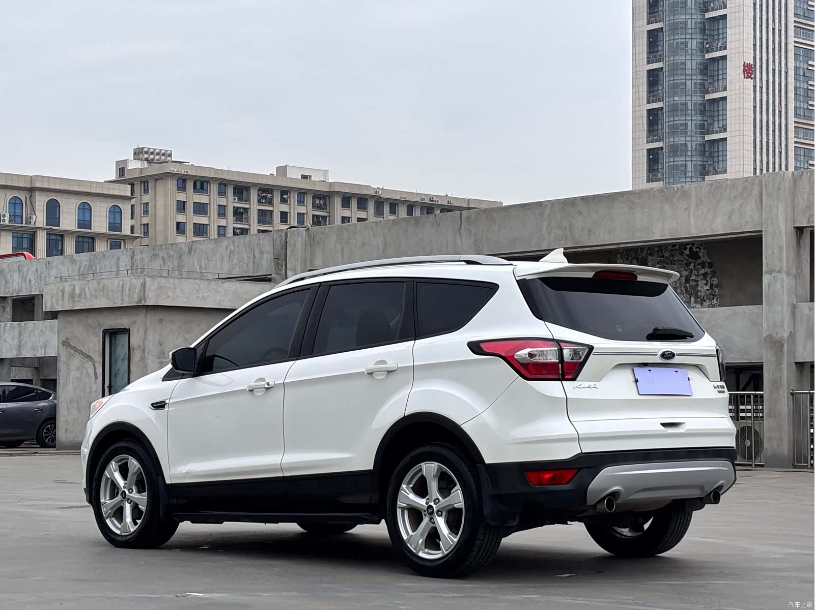 Ford Kuga, 2017 7