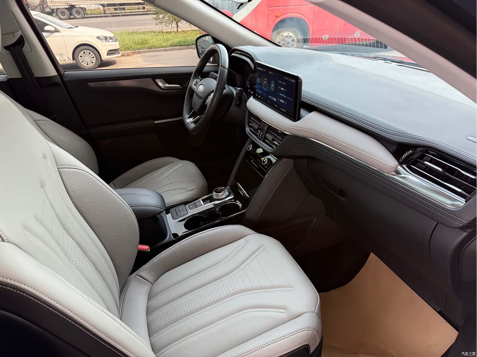 Ford Escape, 2022 14